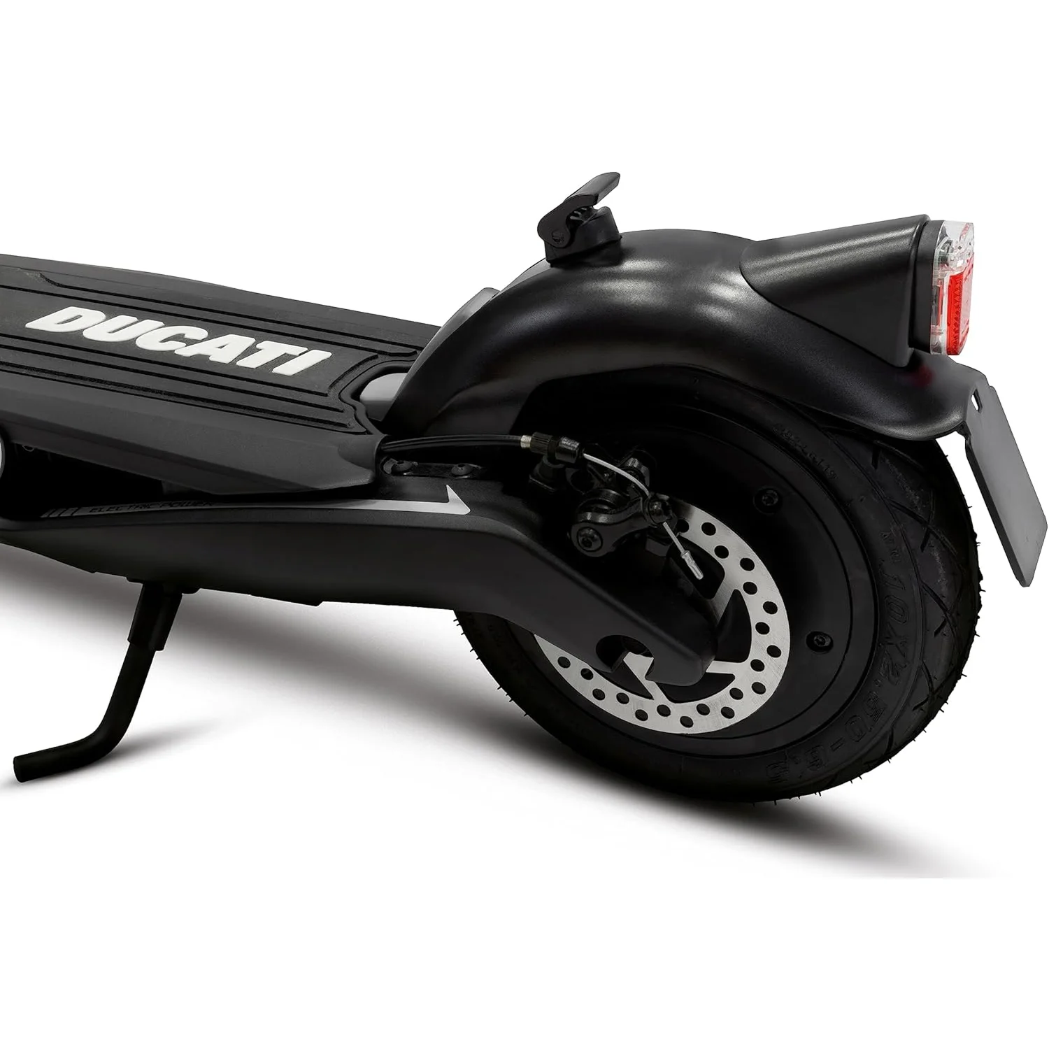Dettaglio ruota posteriore del Monopattino Elettrico Ducati Pro III
