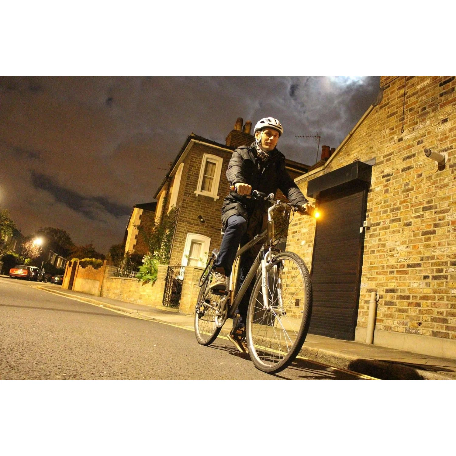 Vista in azione su bici delle Frecce Bici CYCL WingLights Fixed